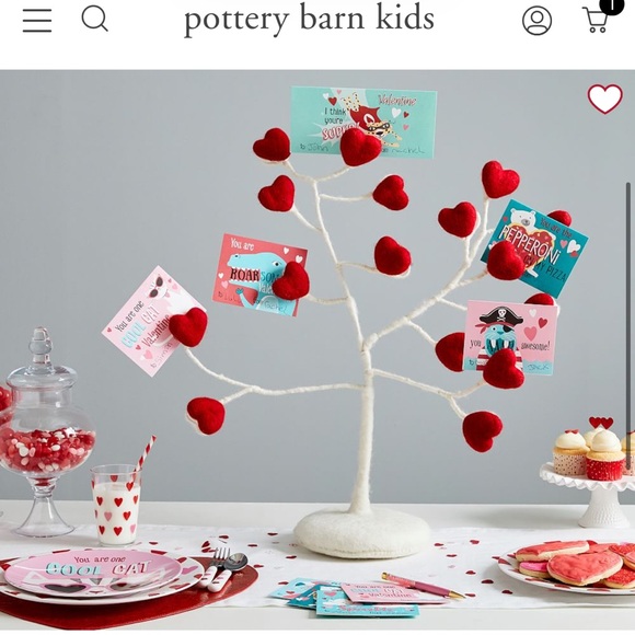 Pottery Barn Kids Other - Pottery Barn Felted Wool Heart Tree Decor with Clips for Cards